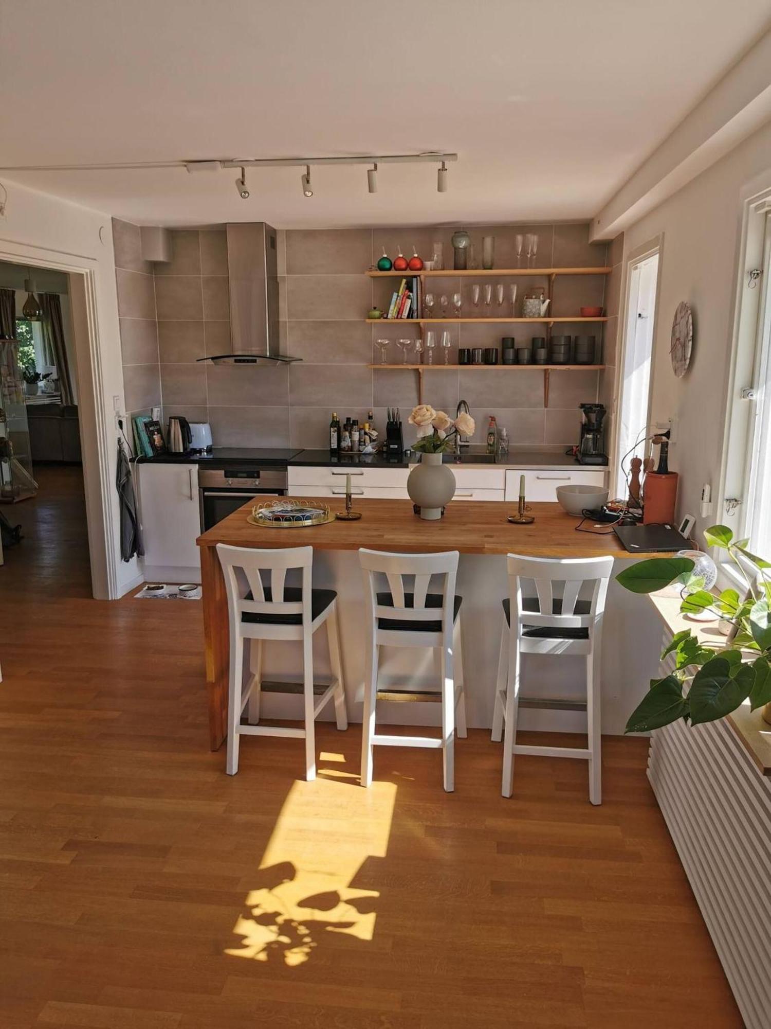 Villaer With Sunny Terrace, Smaller Pool Jumping-pad Stockholm
